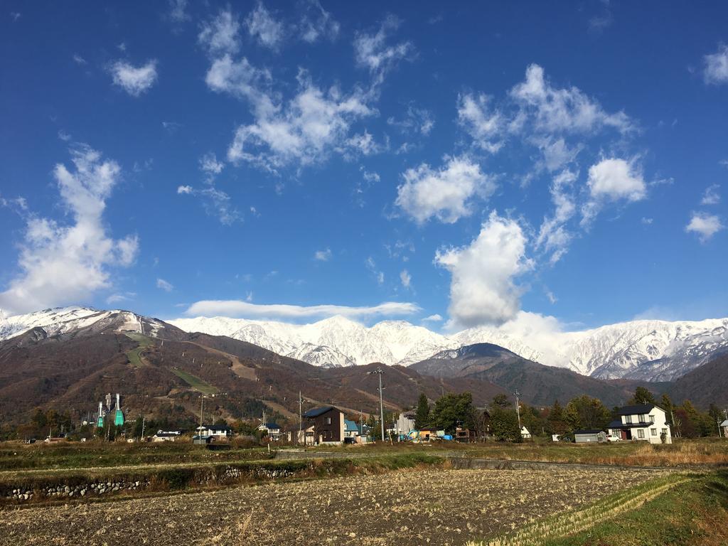 Alpine Wind Bed & Breakfast Hakuba Exterior foto