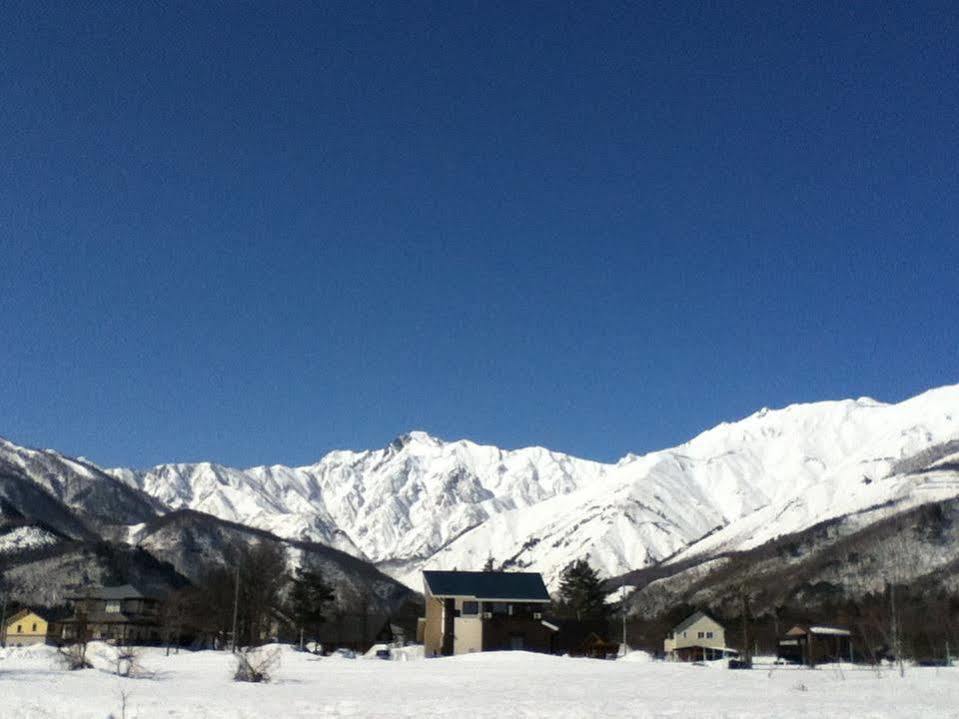 Alpine Wind Bed & Breakfast Hakuba Exterior foto